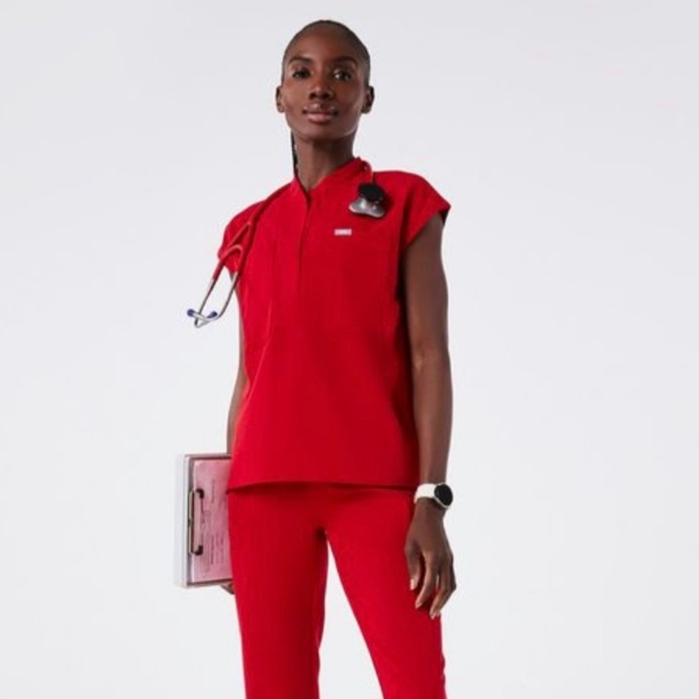 Figs Payson Relaxed Henley Scrub Top